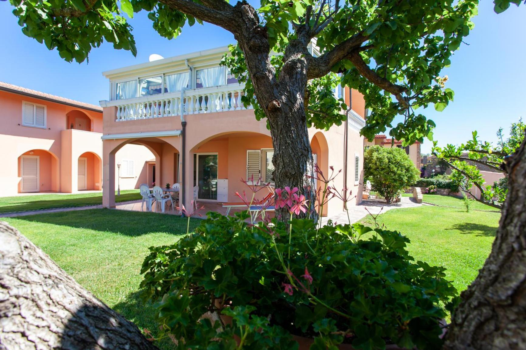Le Colonnine San Teodoro (Sardinia)